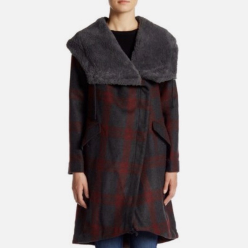 BB Dakota Charcoal and Burgundy Plaid Cape with Faux Fur Collar